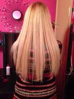glossy hair13127Vitrolles