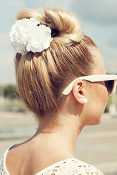 Coiffures originales avec des accessoires