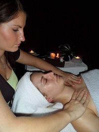 Soins et Massages  domicile A Fleur de Peau07340Flines